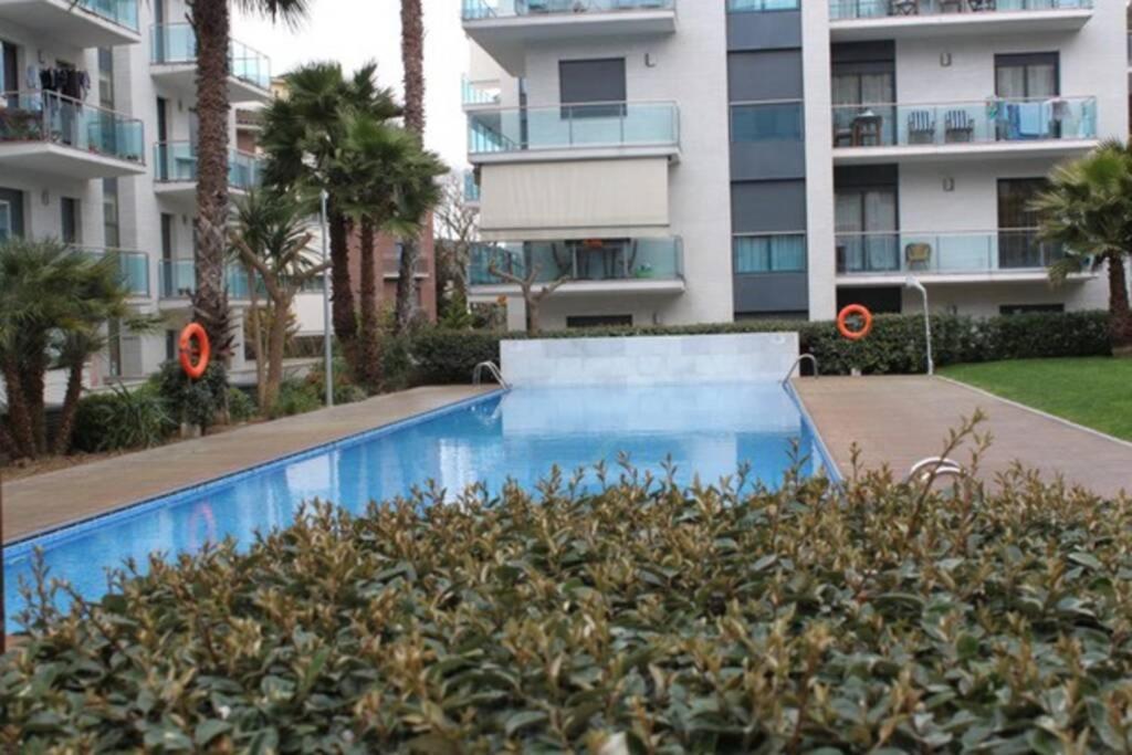 Apartamento Con Piscina Y Parking En Lloret De Mar Apartamento Exterior foto