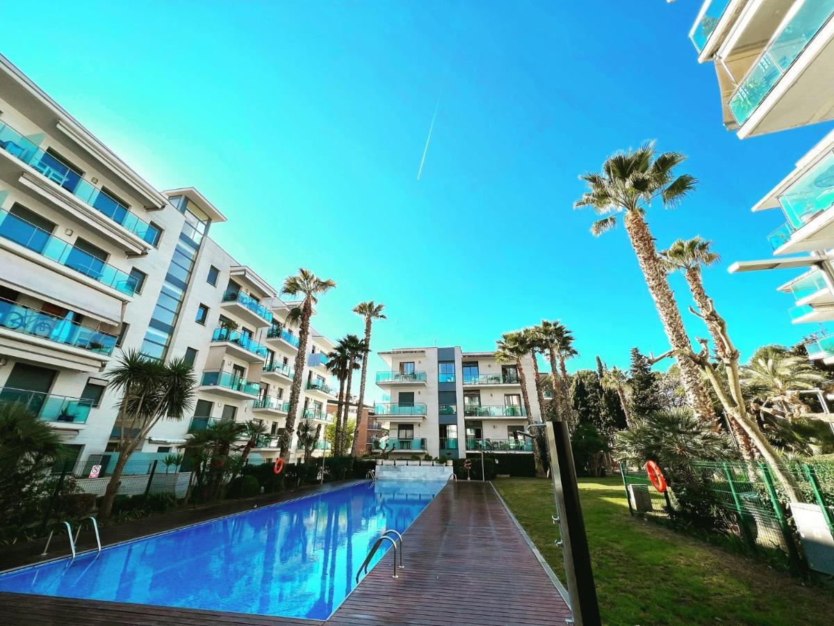 Apartamento Con Piscina Y Parking En Lloret De Mar Apartamento Exterior foto